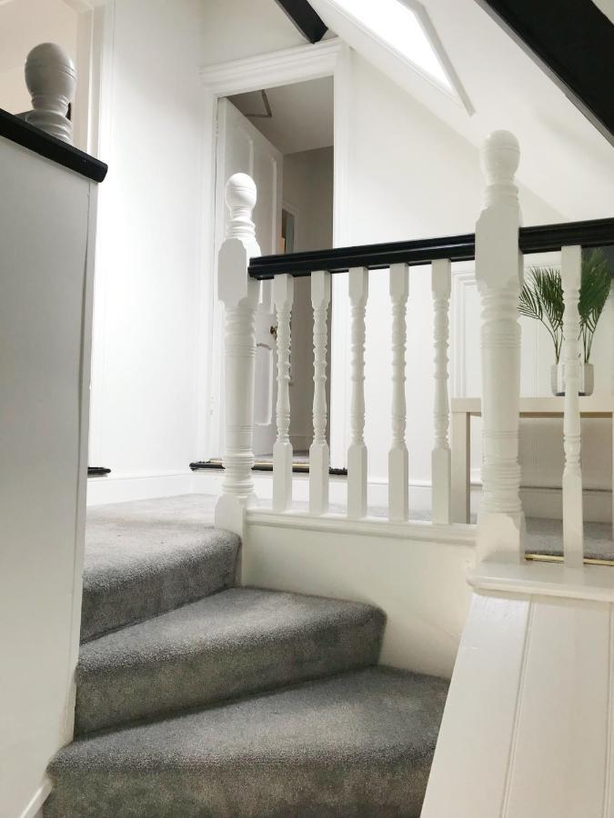 The Beach Hut - 1 Bedroom Apartment Near The Beach ボーンマス エクステリア 写真