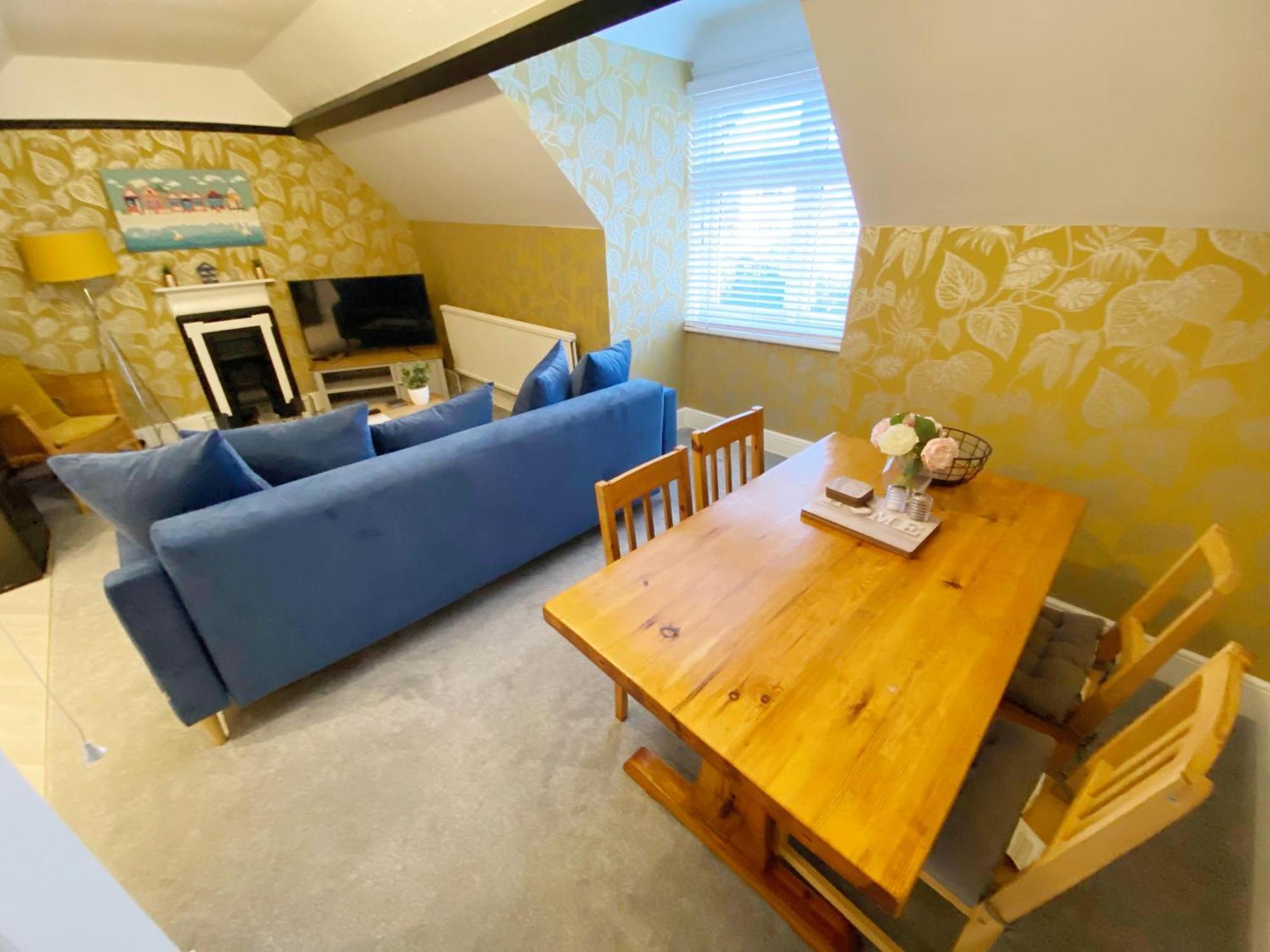 The Beach Hut - 1 Bedroom Apartment Near The Beach ボーンマス エクステリア 写真